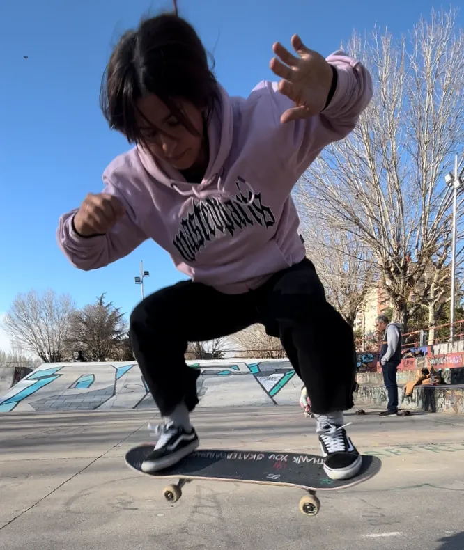 ¿Cómo hacer un ollie en skate?